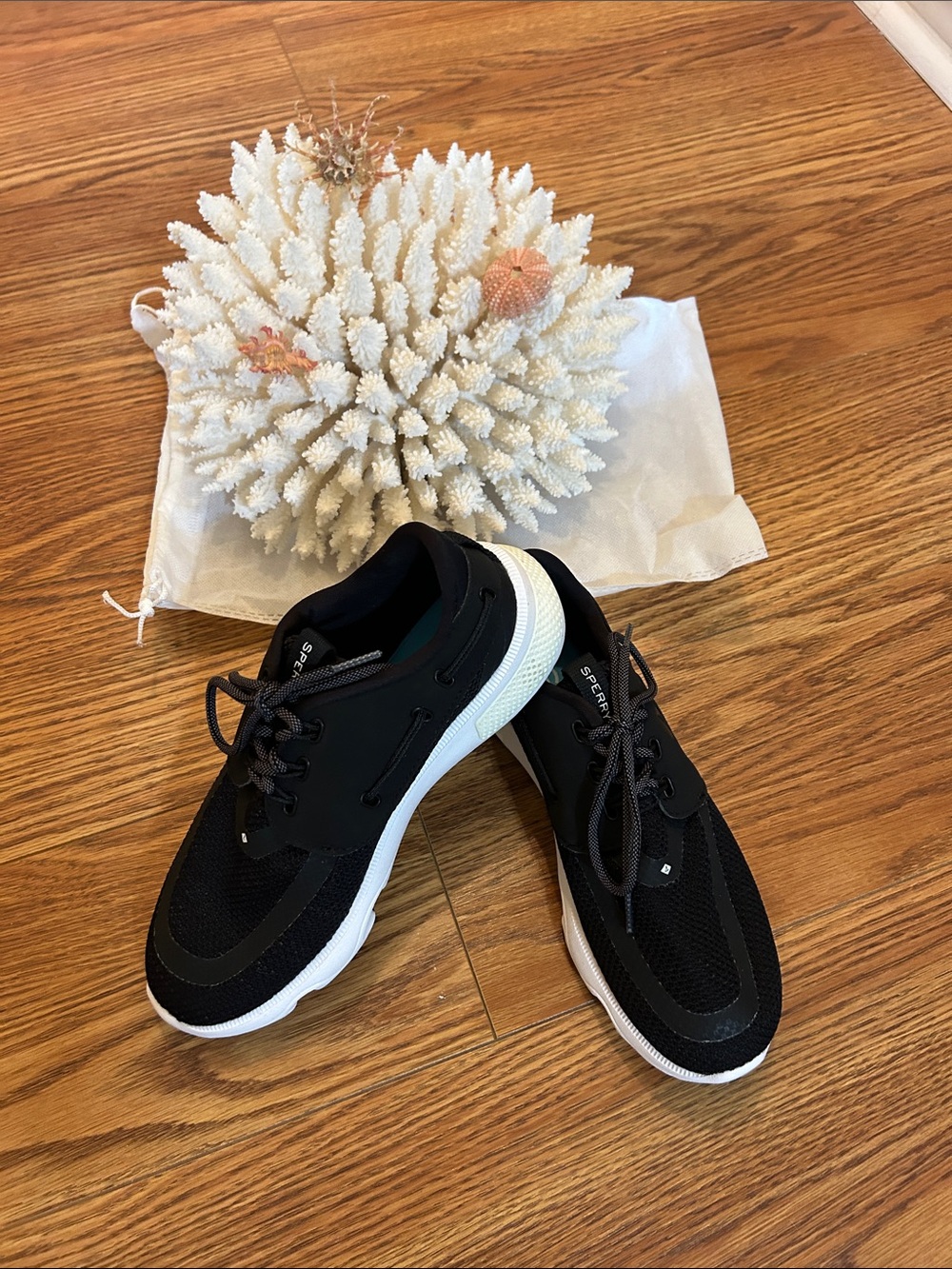 Sperry womens Black and White Lightweight Lace-Up Sneakers